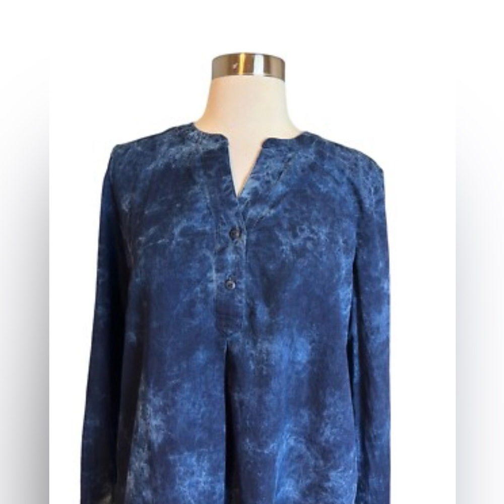 Elegant Navy Blouse